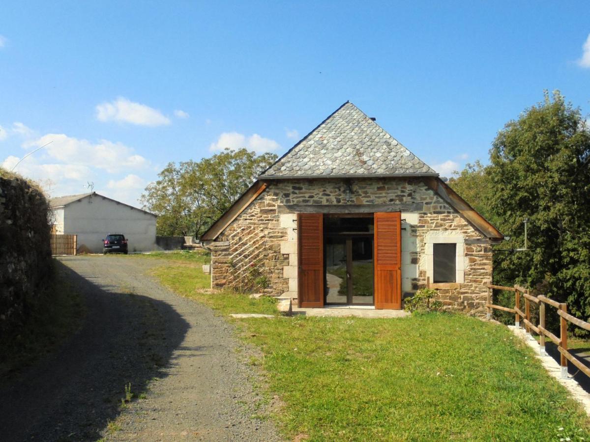 Vakantiehuis Maison Charmante Avec Vue Sur La Montagne A De Mandailles Barbecue *