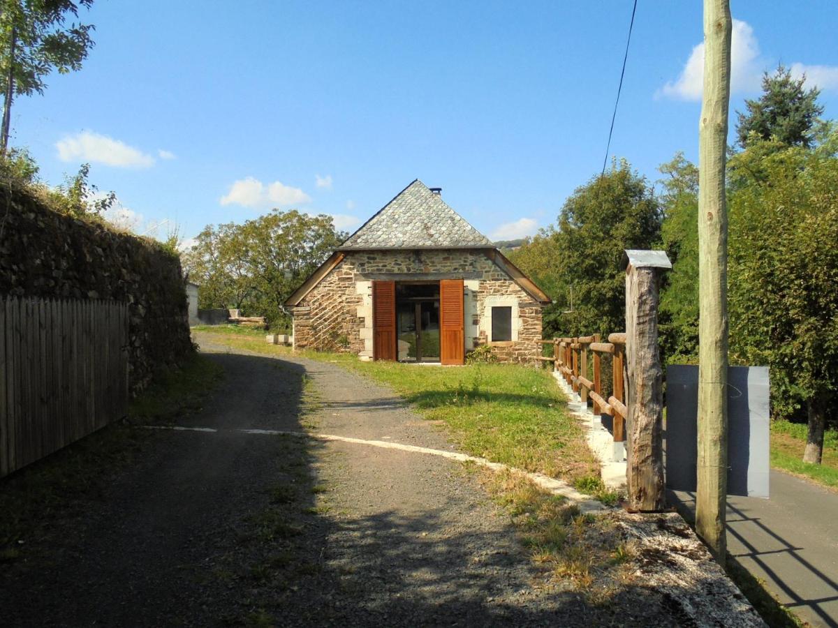 Maison Charmante Avec Vue Sur La Montagne A De Mandailles Barbecue